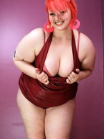 bbw milla monroe playing with bubbles