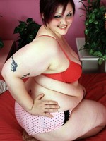 horny bbw chick milla monroe playing with a candy