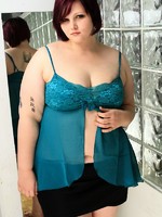 sexy bbw milla monroe posing nude
